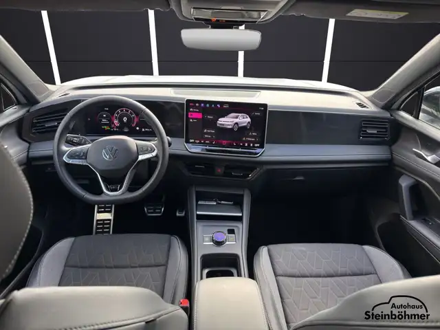 Volkswagen Tiguan view 19