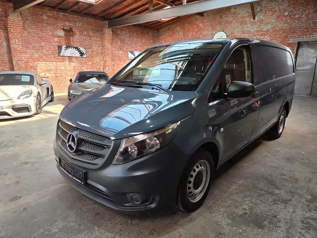 Mercedes-Benz Vito Kasten 110 Kamera Tempom. Klima Tüv E6