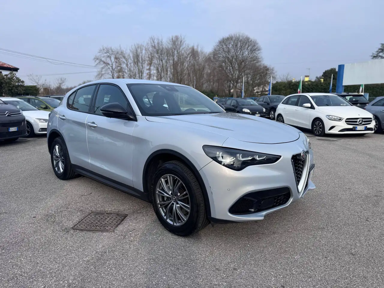Alfa Romeo Stelvio 2023