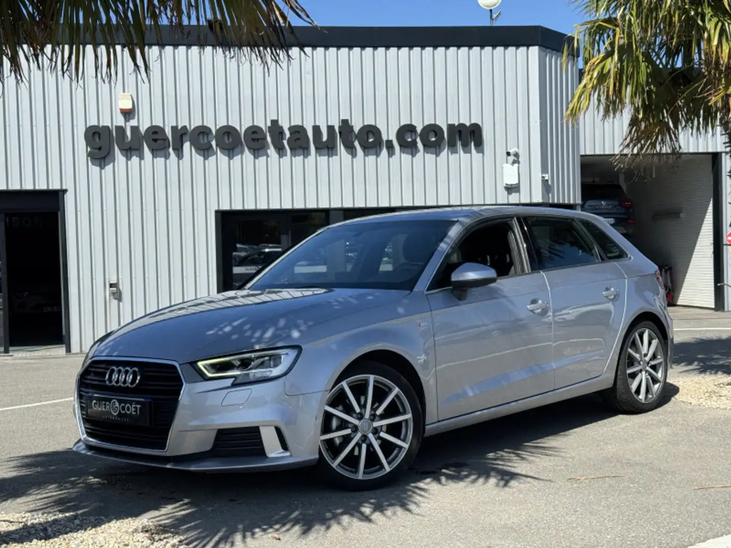 Audi A3 35 TFSI 150CH COD S LINE S TRONIC 7 EURO6D-T Gris - 2