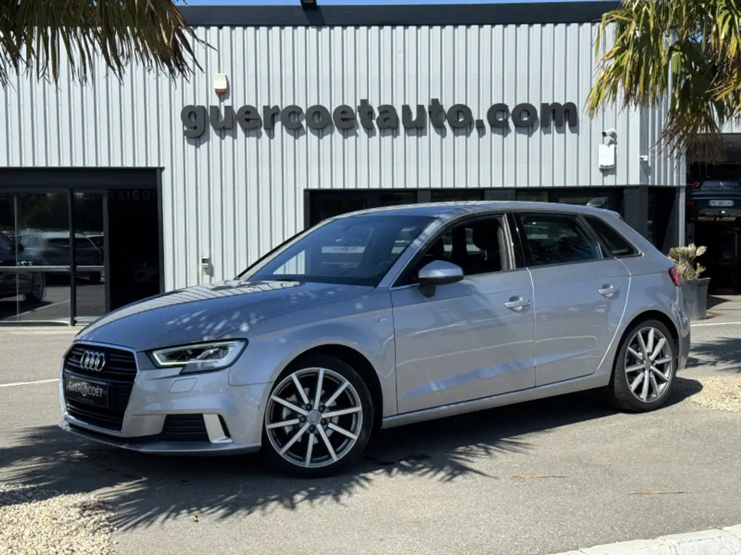 Audi A3 35 TFSI 150CH COD S LINE S TRONIC 7 EURO6D-T Gris - 1