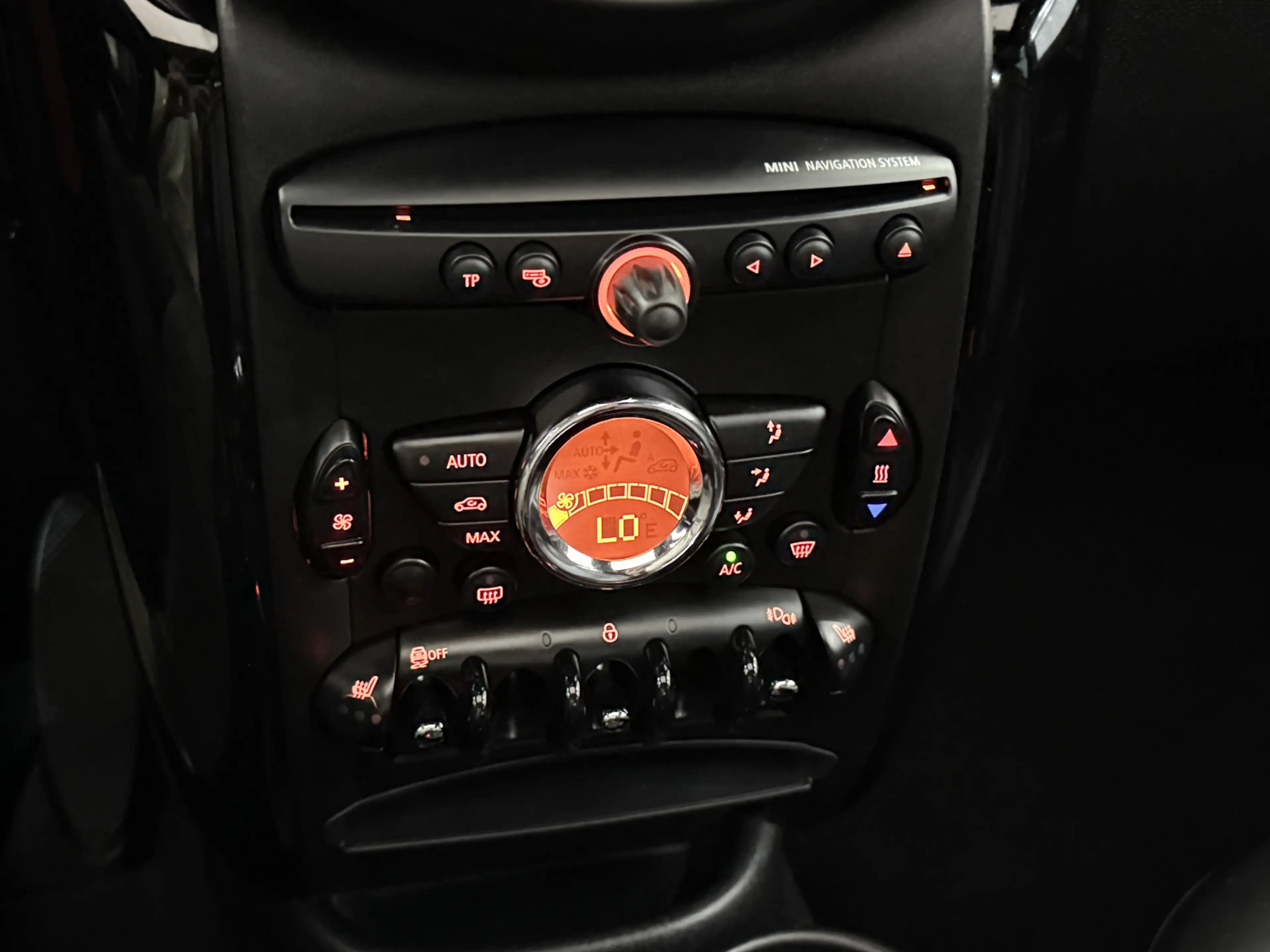 MINI Cooper Countryman 1.6 Chili Panoramadak, Leder, Navi, Parkeersensore — photo 17