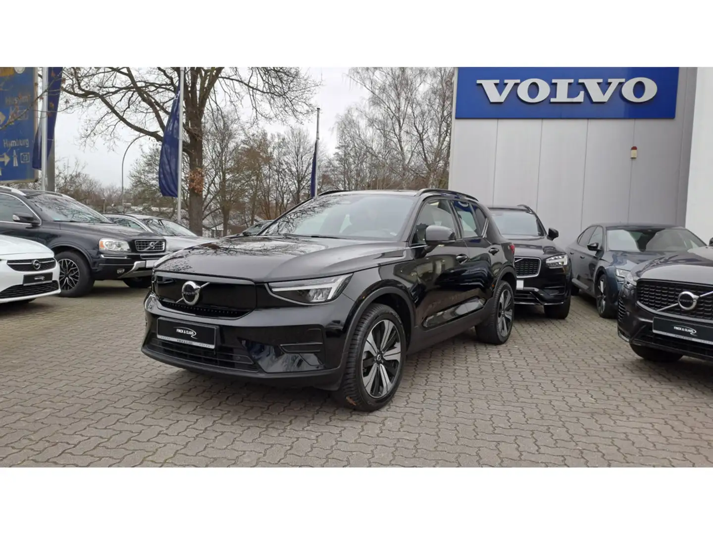 Volvo XC40 Recharge Core Schwarz - 1