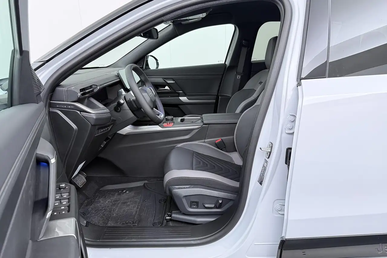 Jeep Compass 2026 — фото 15