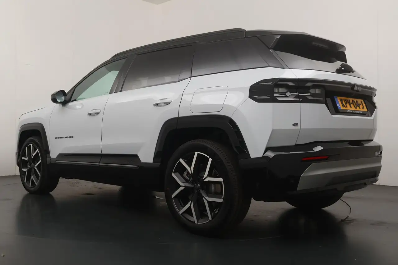 Jeep Compass 2026 — фото 11