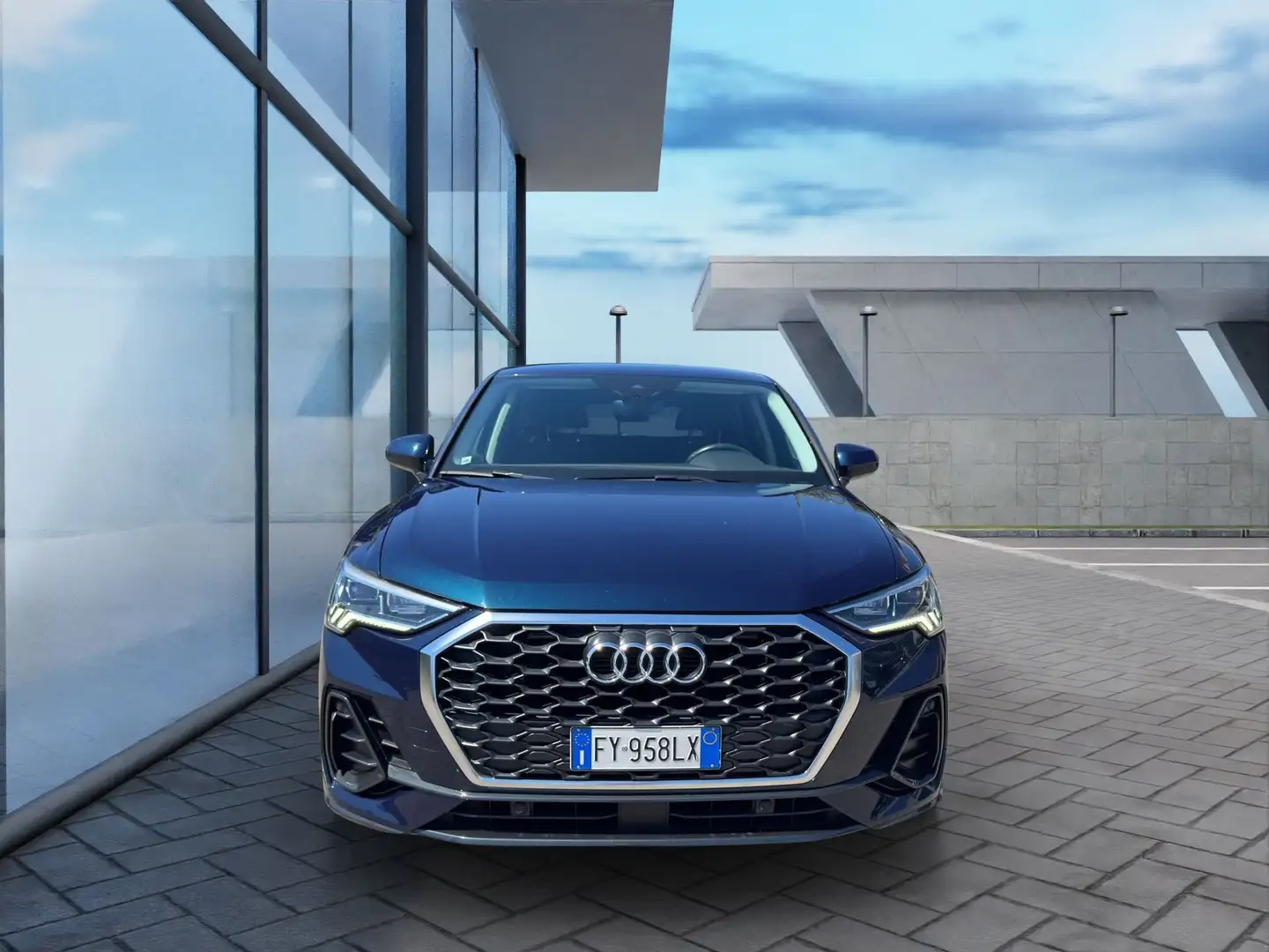 Audi Q3 SPB 35 TDI S tronic Business Plus Blu/Azzurro - 1