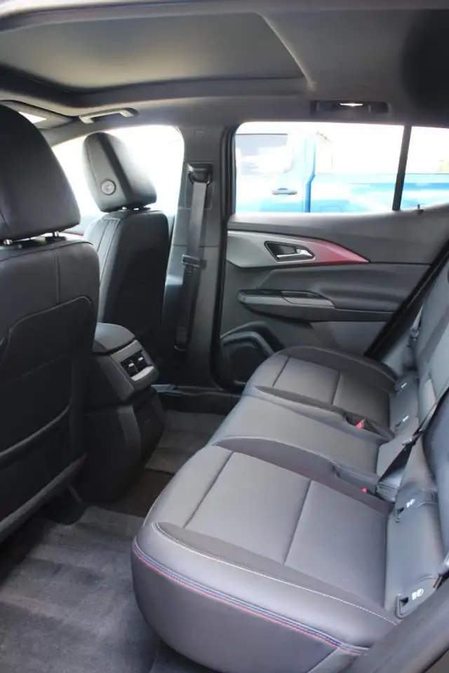 Chevrolet Equinox снимка Chevrolet Equinox