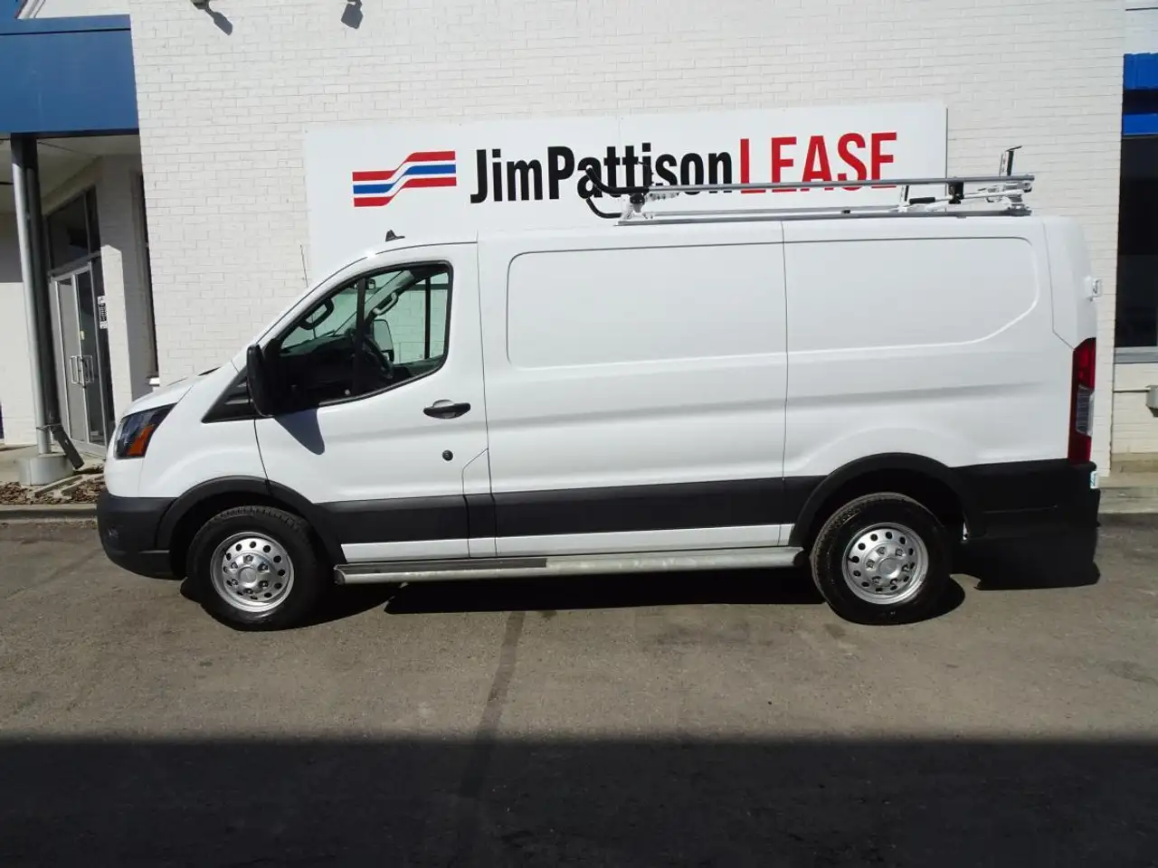 Ford Transit Cargo Van снимка Ford Transit Cargo Van