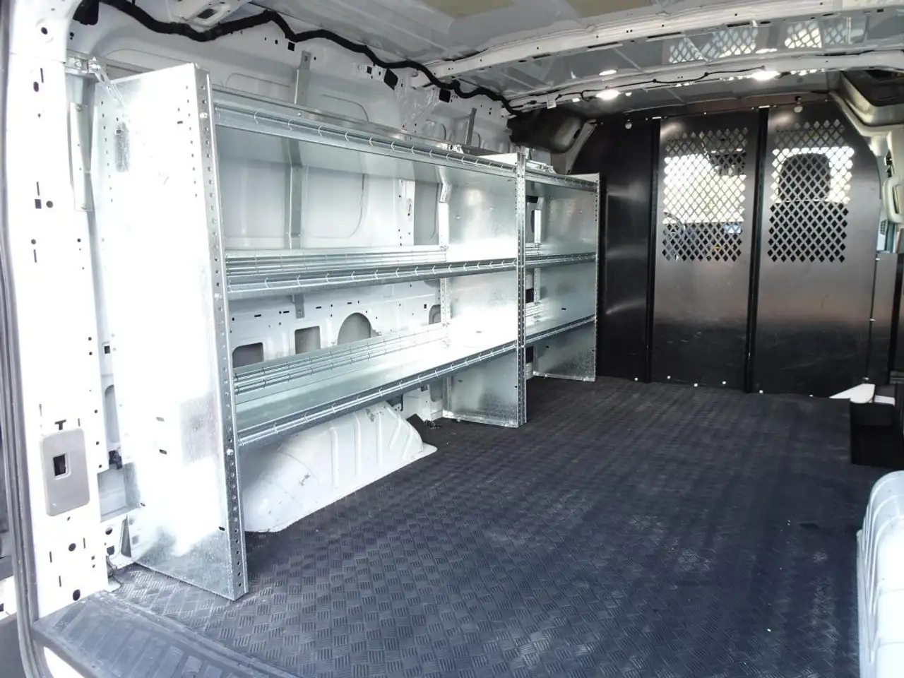 Ford Transit Cargo Van снимка Ford Transit Cargo Van