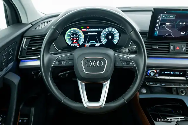 Audi Q5 view 6