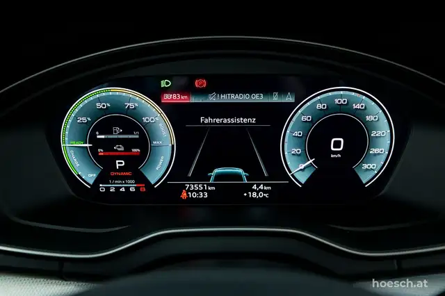 Audi Q5 view 11