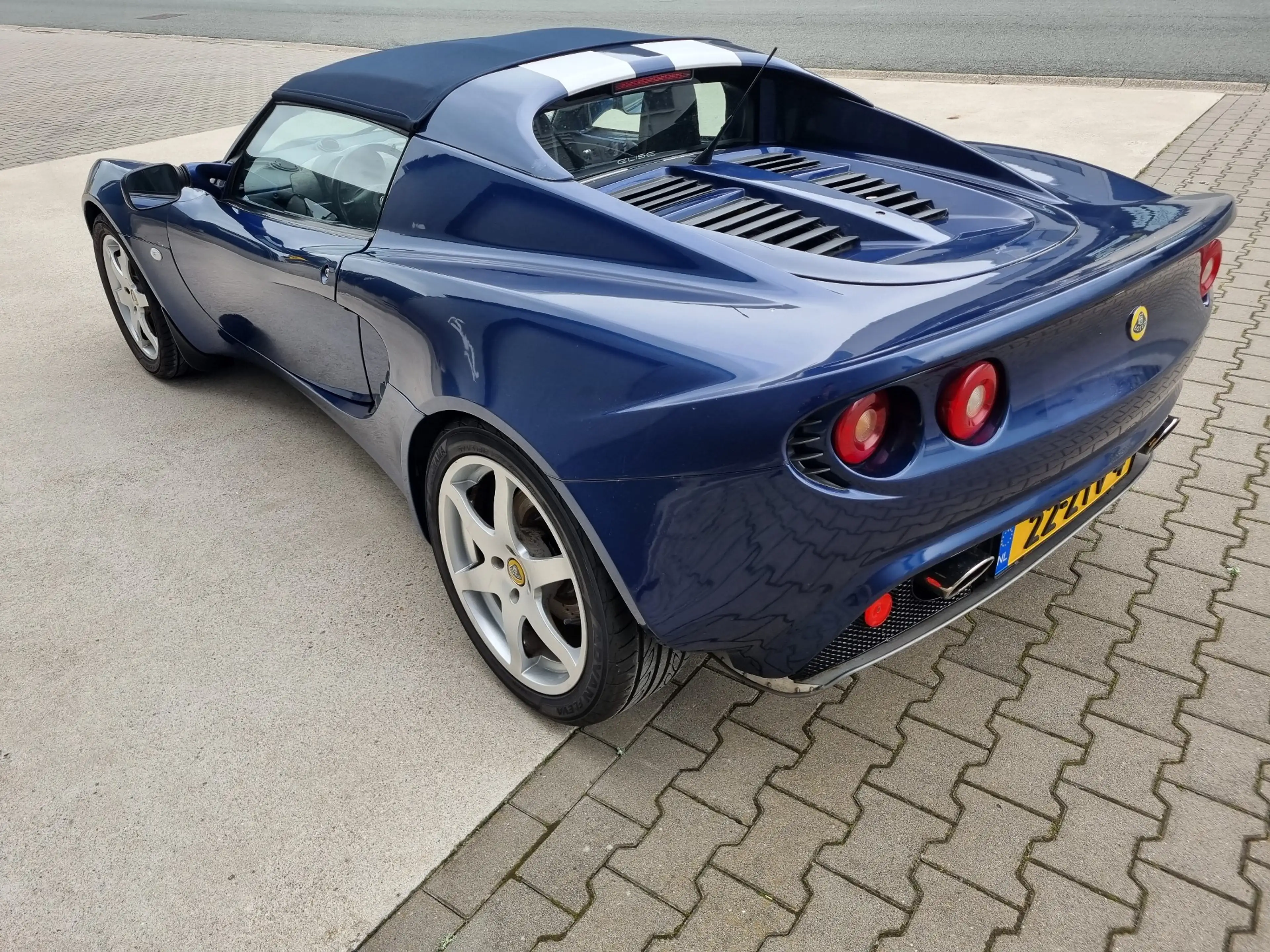Lotus Elise LHD — photo 5