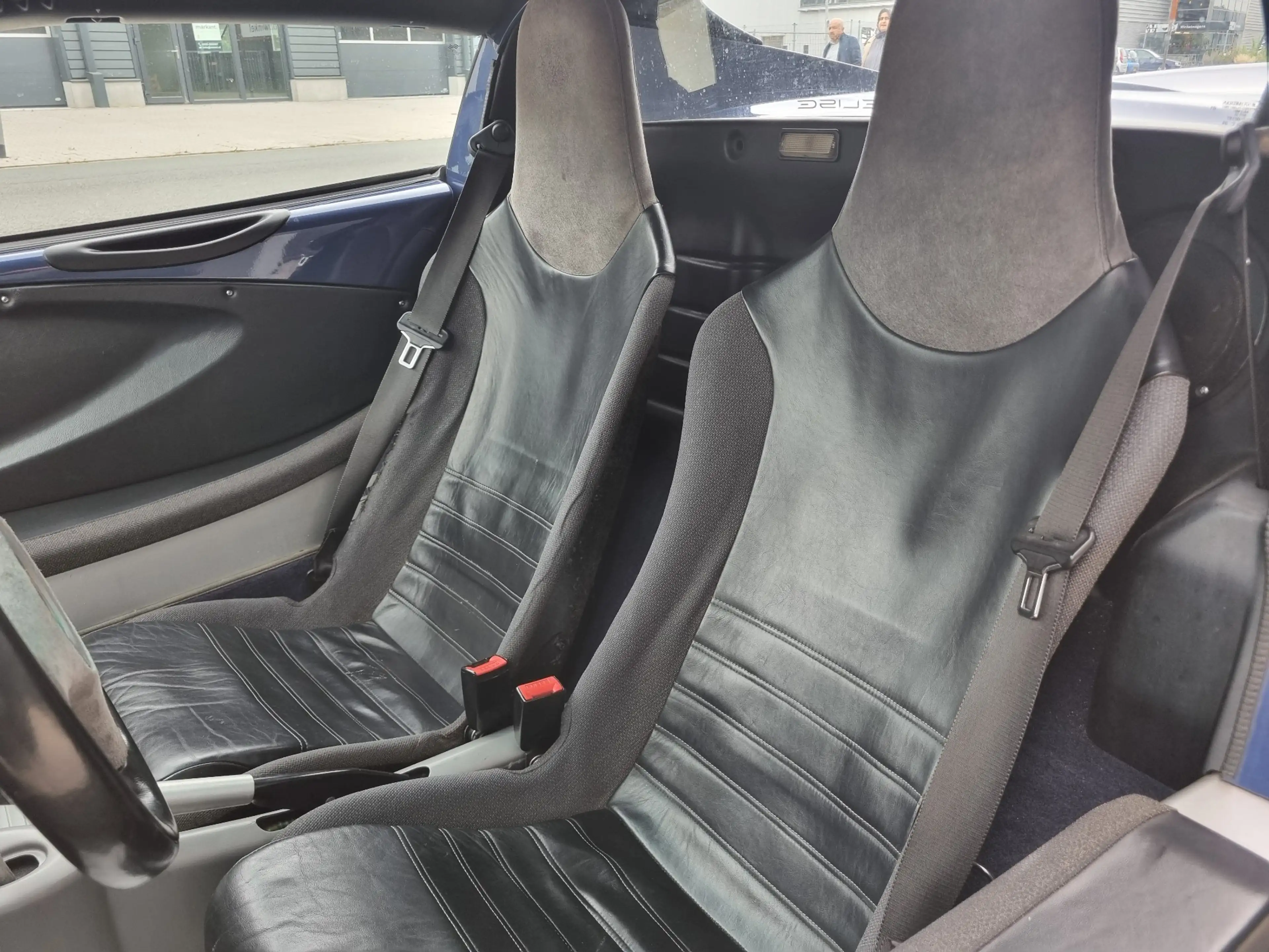 Lotus Elise LHD — photo 11