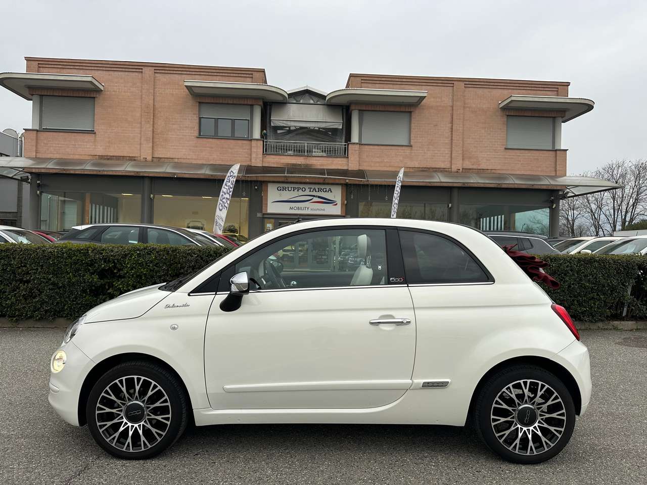 Fiat 500C 1.0 hybrid Dolcevita 70cv