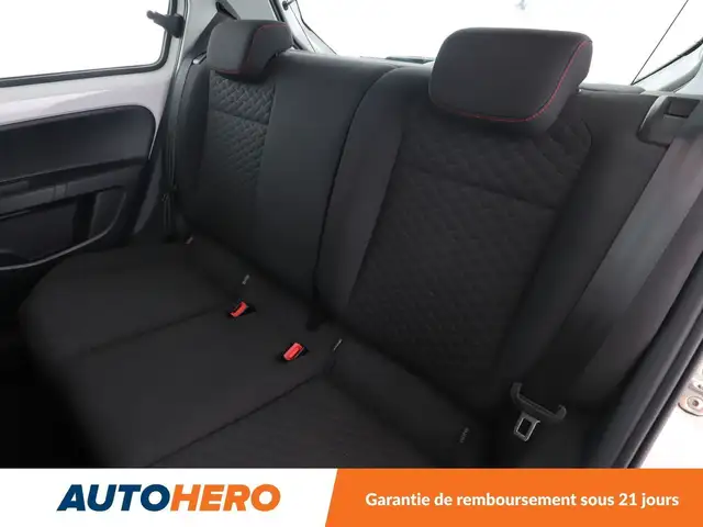 Volkswagen Up! view 14