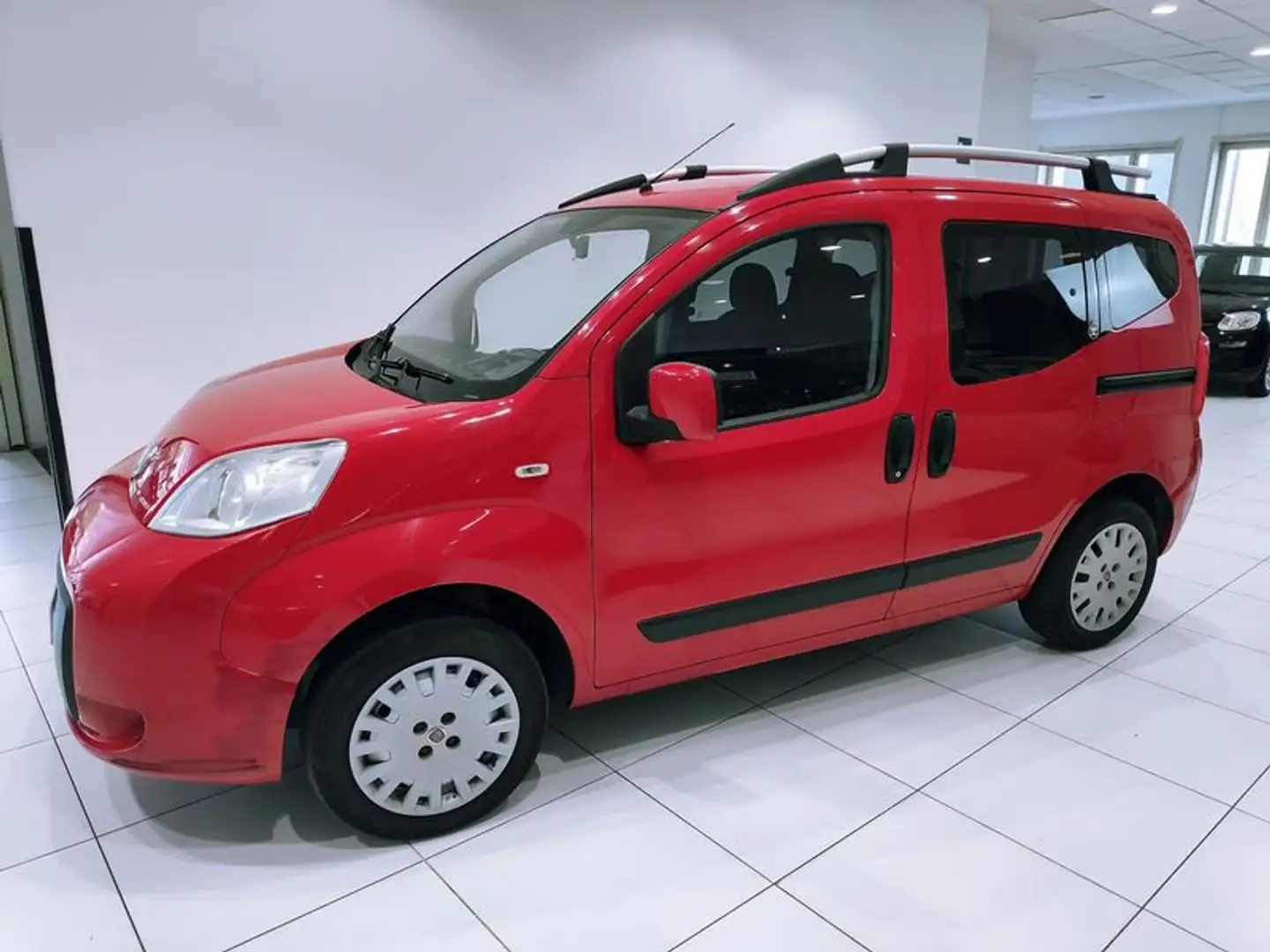 Fiat Qubo QUBO 1.4 8V 77 CV Active Nat Pow*X C.OM.* Rosso - 2