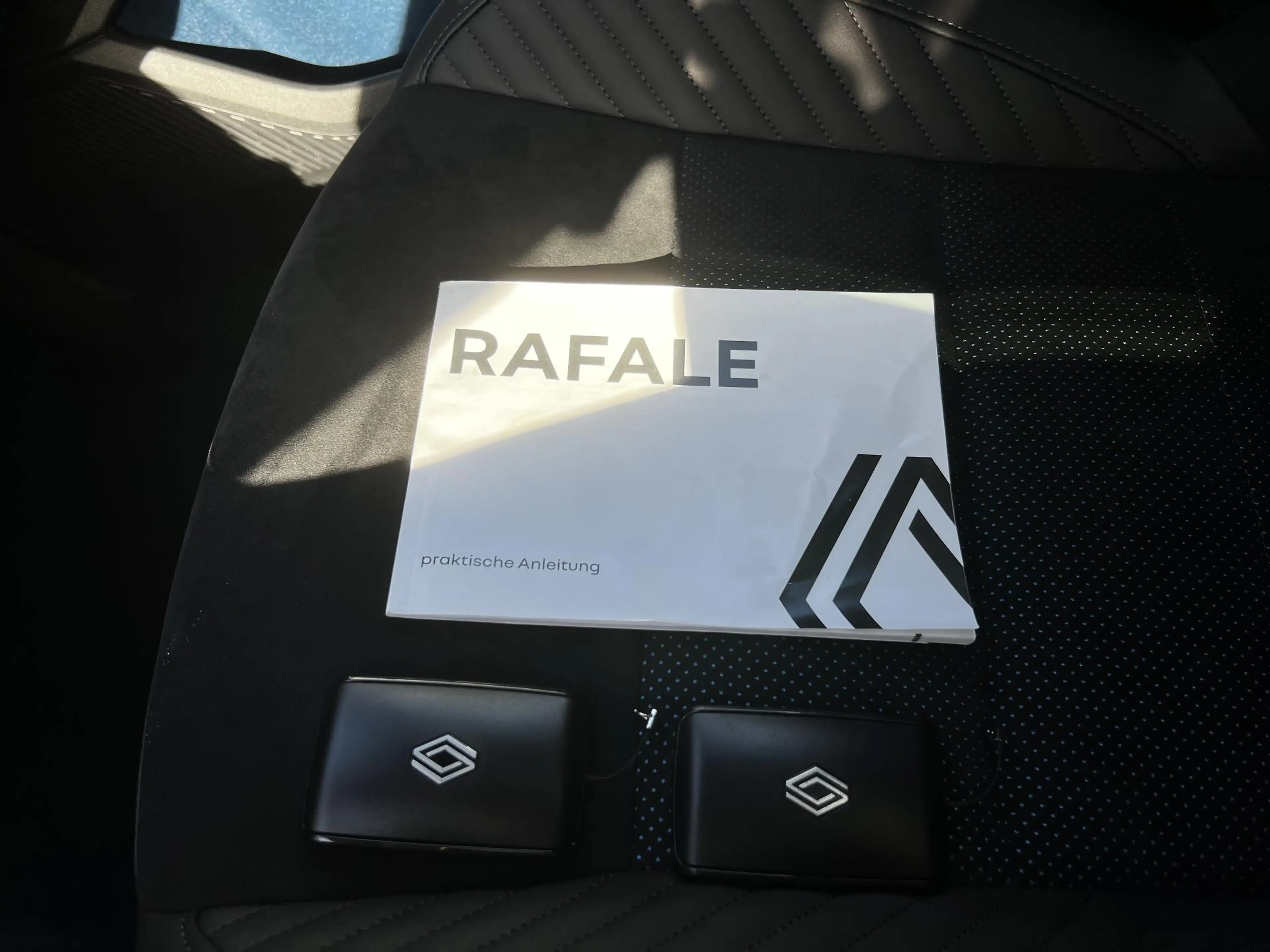 Renault Rafale 1.2 E-Tech 4x4 plug-in hybrid 300 esprit Alpine | — photo 18
