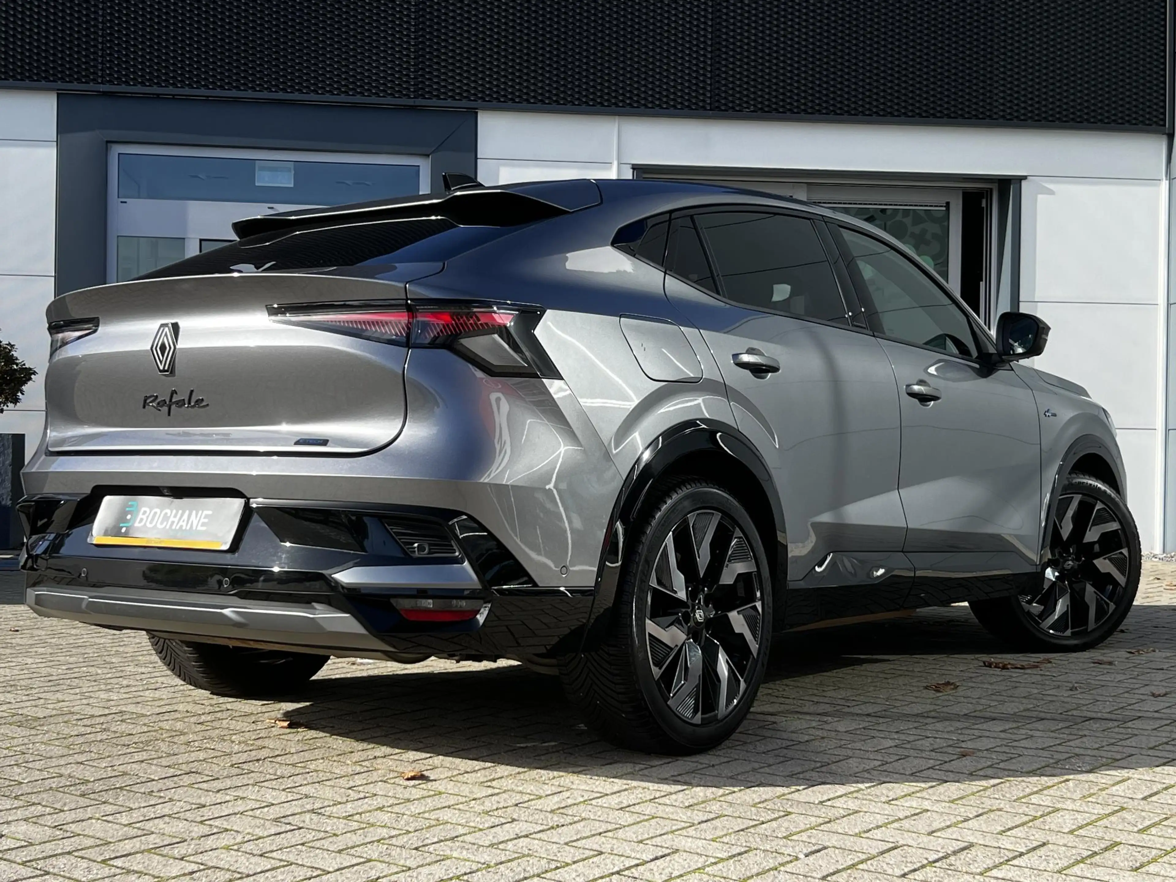 Renault Rafale 1.2 E-Tech 4x4 plug-in hybrid 300 esprit Alpine | — photo 2