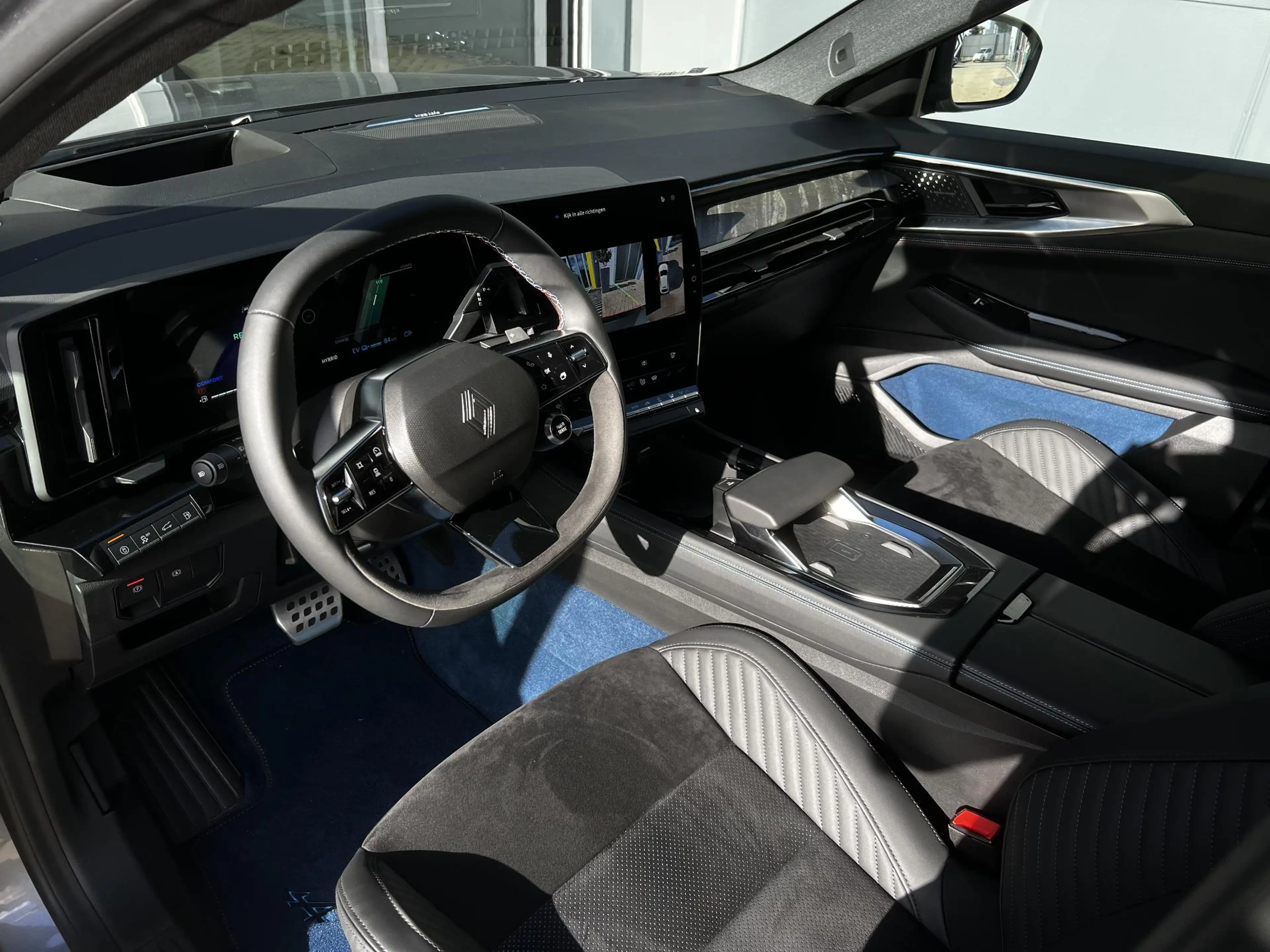Renault Rafale 1.2 E-Tech 4x4 plug-in hybrid 300 esprit Alpine | — photo 28