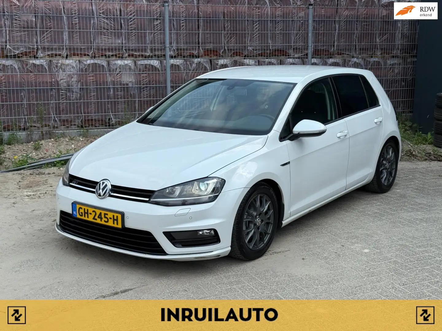 Volkswagen Golf 1.4 TSI ACT Highline|Trekhaak|PDC|BI-Xenon| Wit - 1