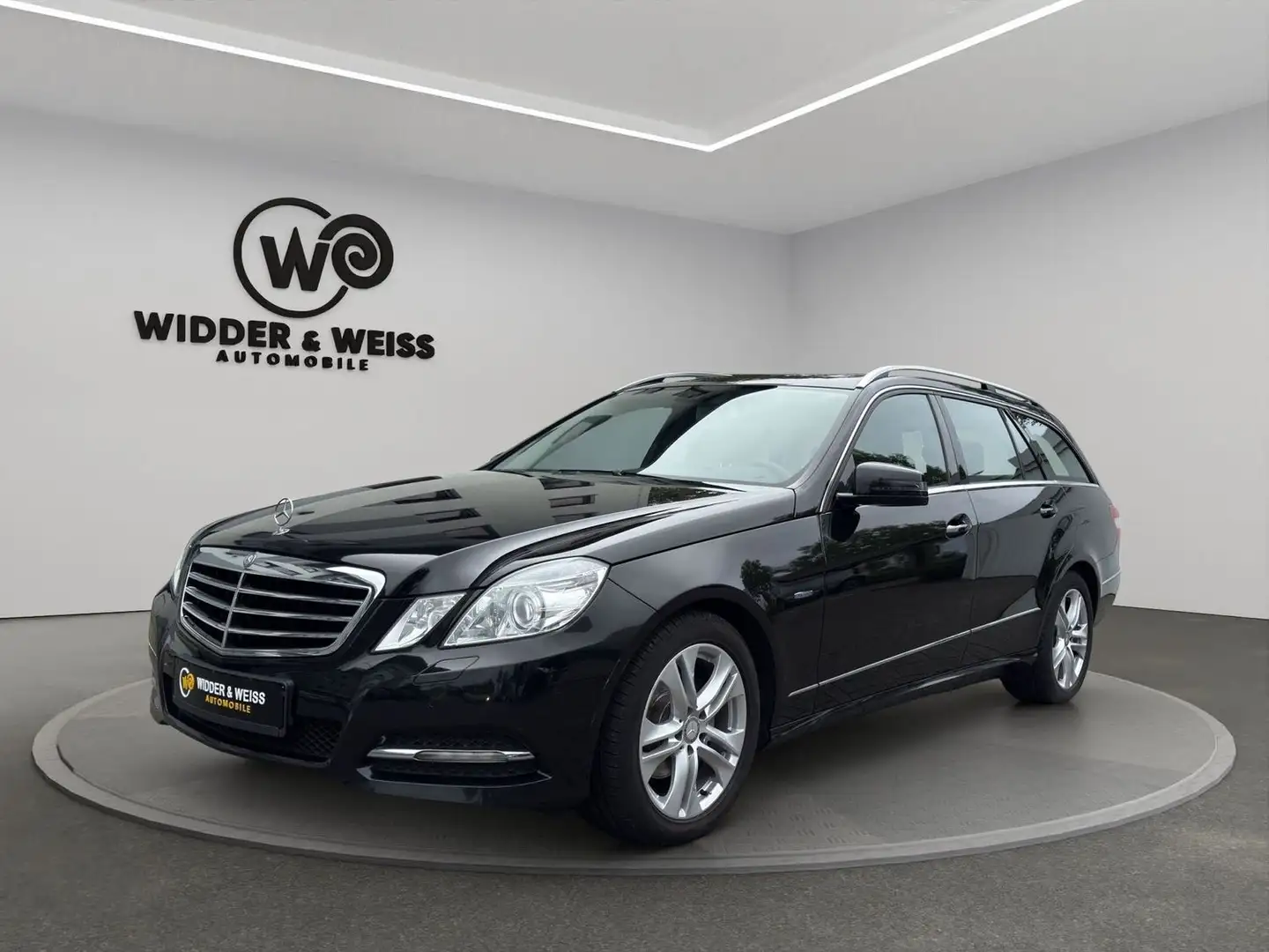 Mercedes-Benz E 220 CDI Avantgarde AUTOMATIK/NAV/XENO/AHK/S-HEFT Schwarz - 1