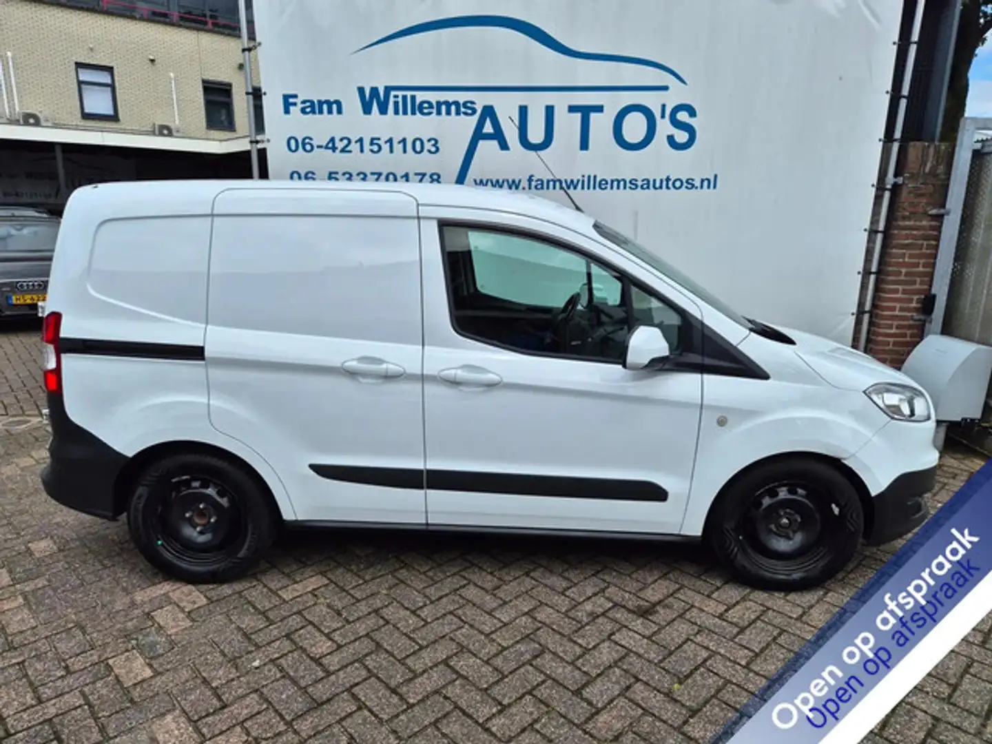 Ford Transit Courier 1.5 TDCI Trend Airco schuifdeur Navi Wit - 1