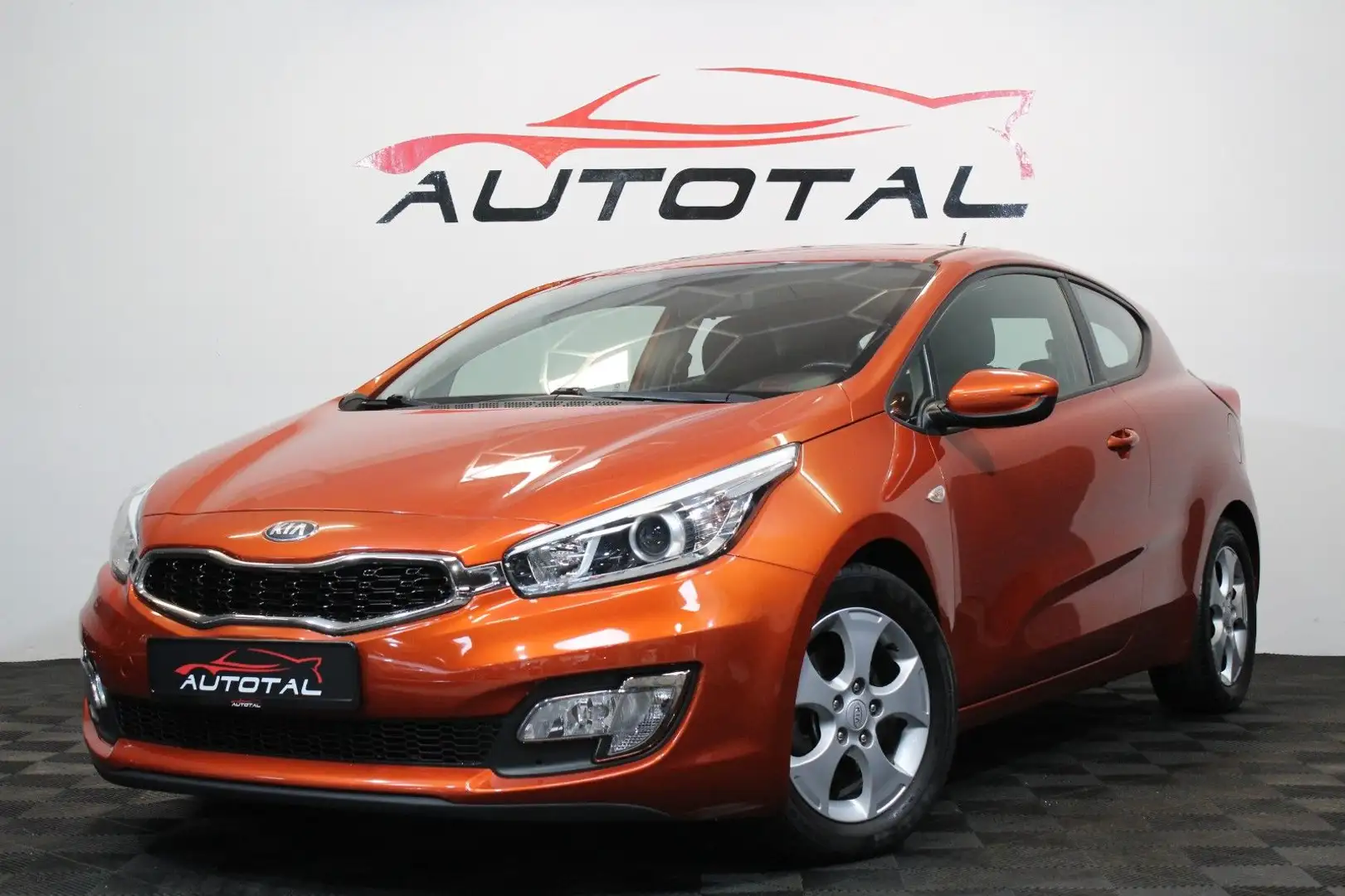 Kia ProCeed / pro_cee'd pro cee'd *1.6 GDI*Edition 7*PDC*Beh.Lenkrad* Orange - 1