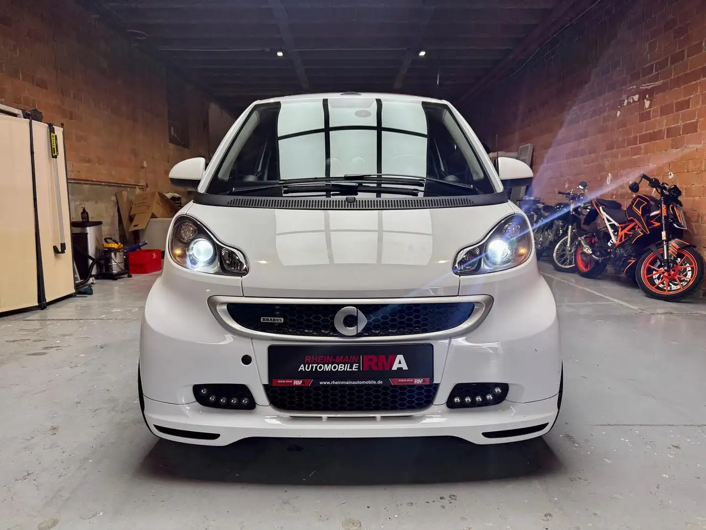smart forTwo Brabus Xclusive Turbo+LEDER+NAVI+BRABUS Blanc - 2