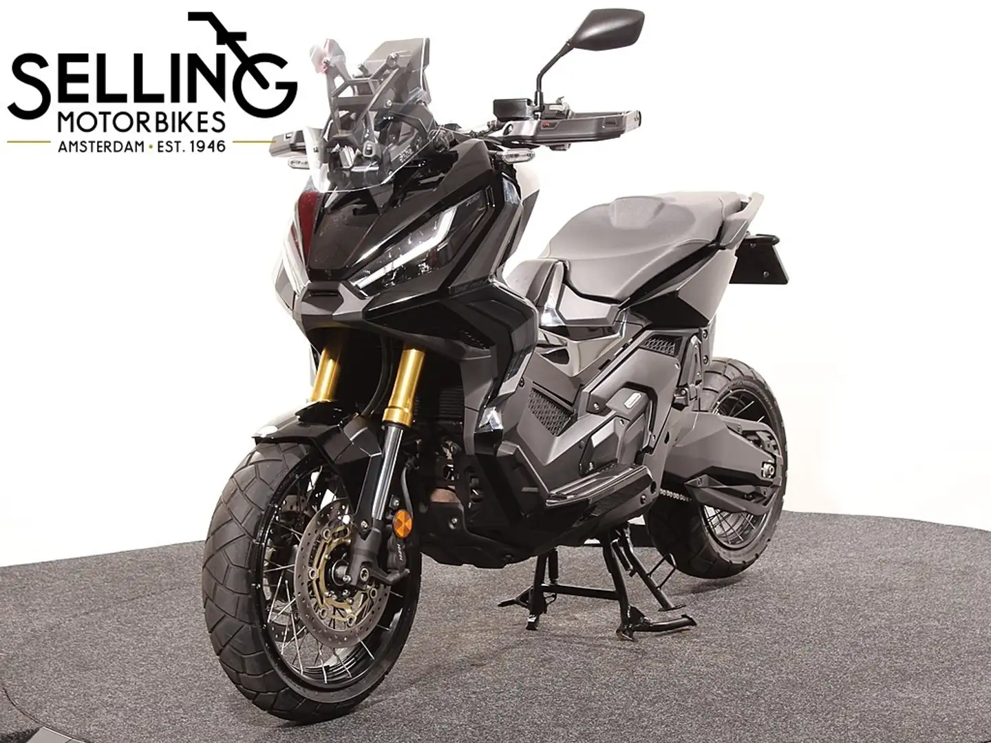 Honda X-ADV 750 Zwart - 2