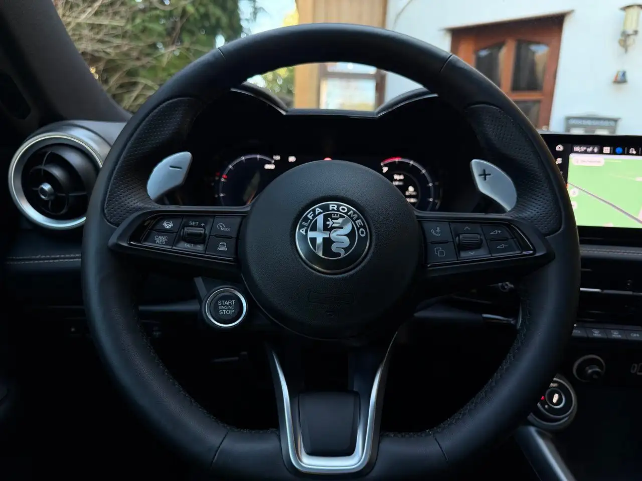 Alfa Romeo Tonale 2024 — фото 12