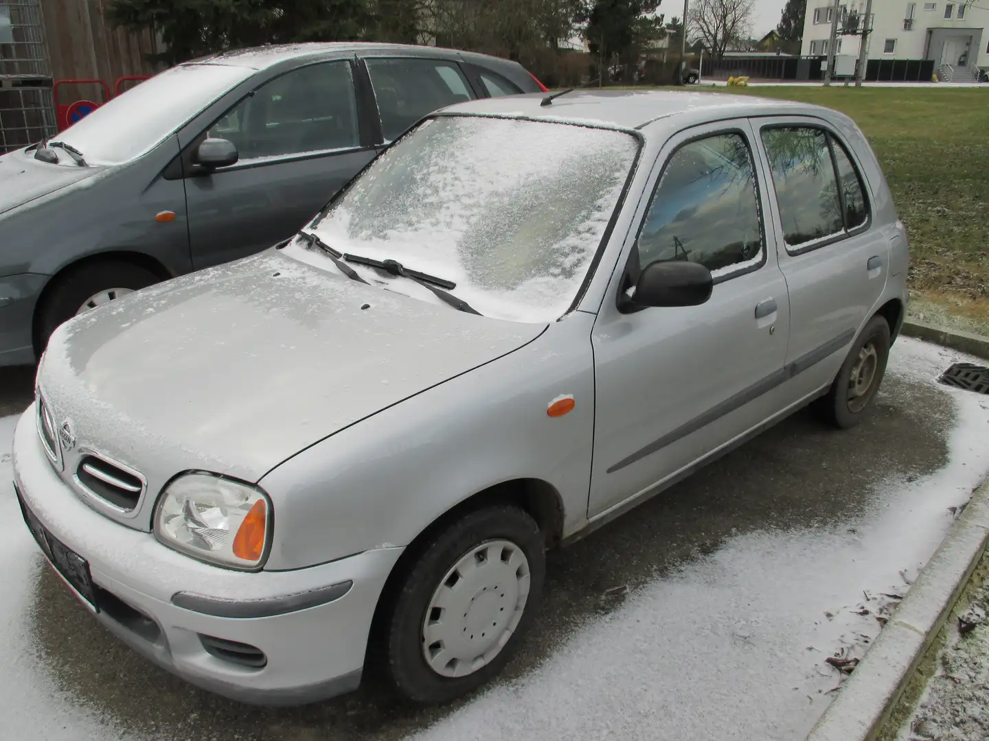 Nissan Micra 1,5 Diesel Silber - 1