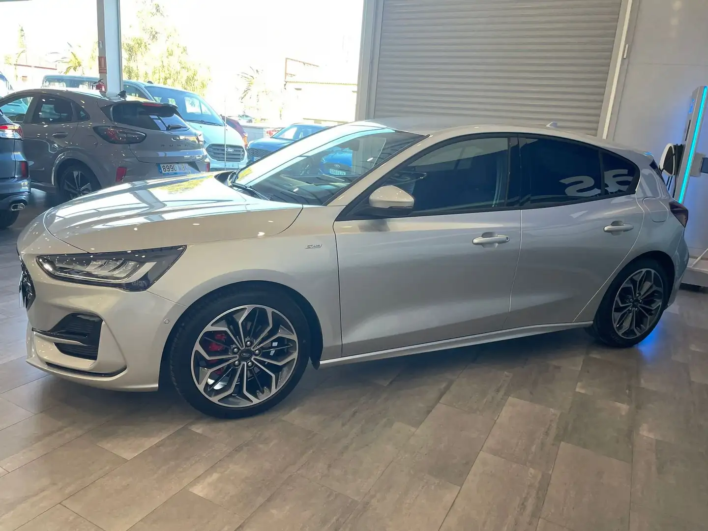 Ford Focus 1.0 Ecoboost MHEV ST-Line X 125 Argent - 2