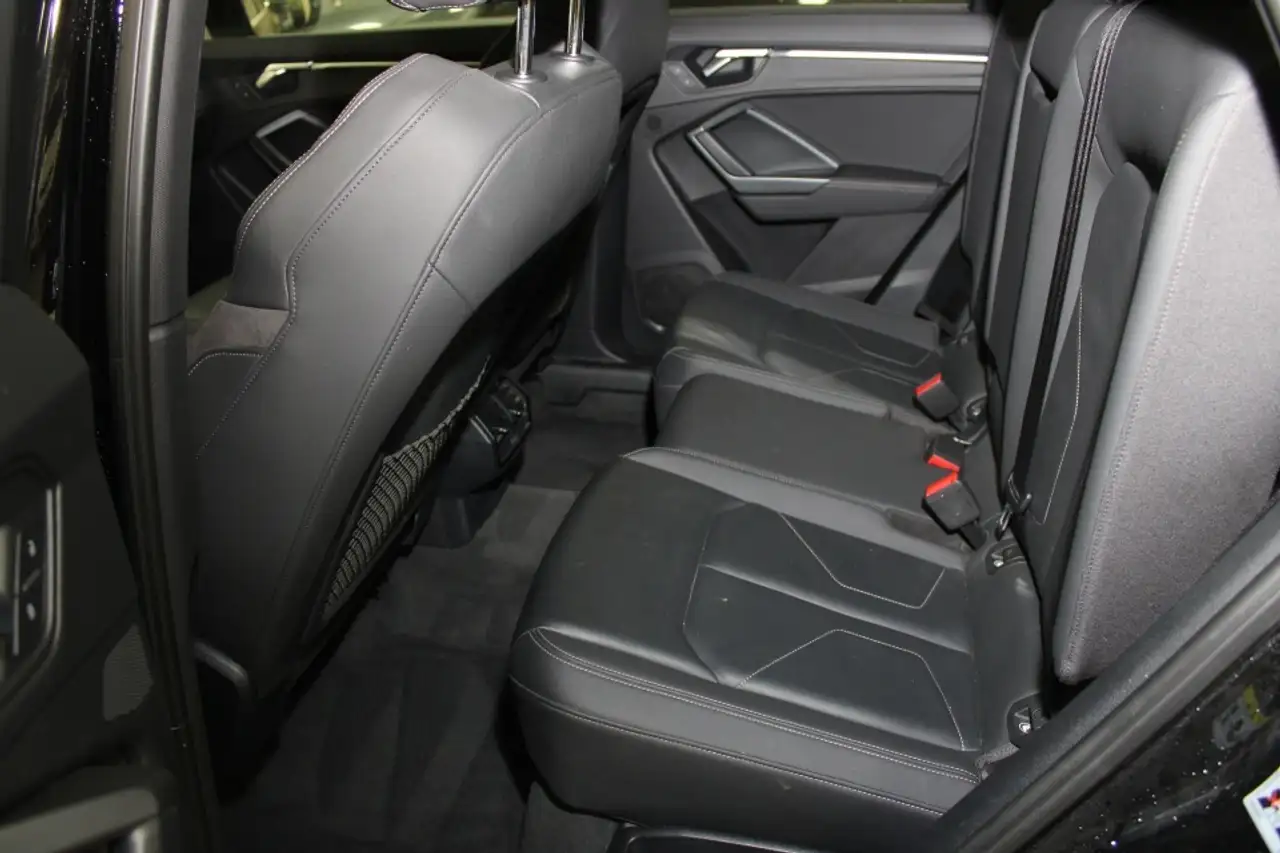 Audi Q3 снимка Audi Q3