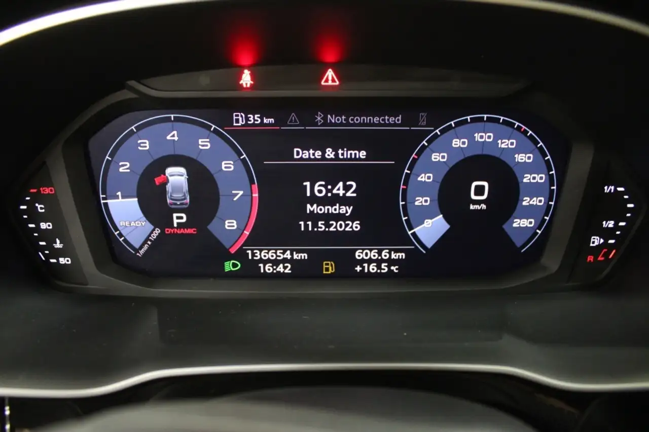 Audi Q3 снимка Audi Q3