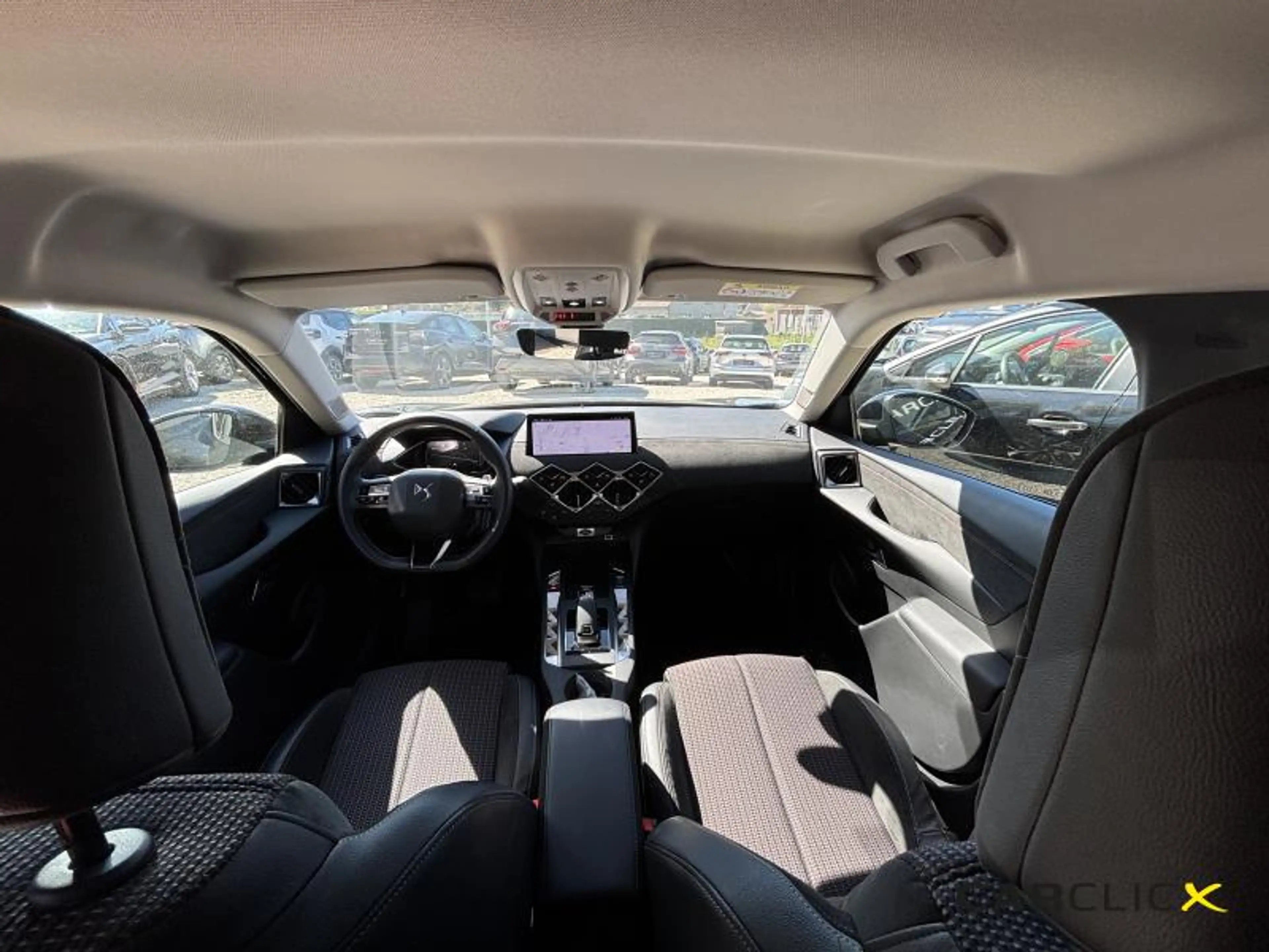 DS Automobiles DS 3 Crossback Etoile HEV — photo 12