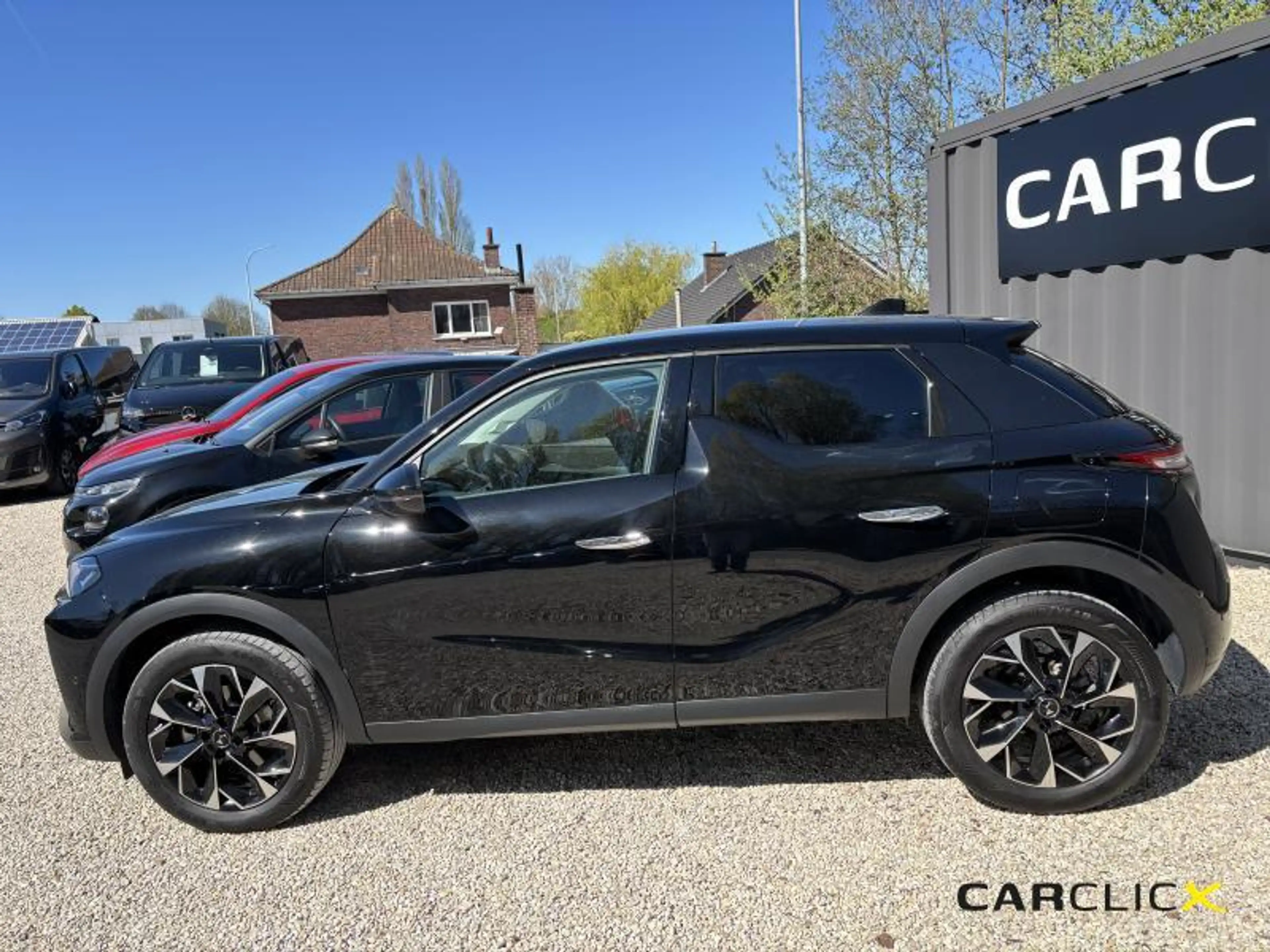 DS Automobiles DS 3 Crossback Etoile HEV — photo 2