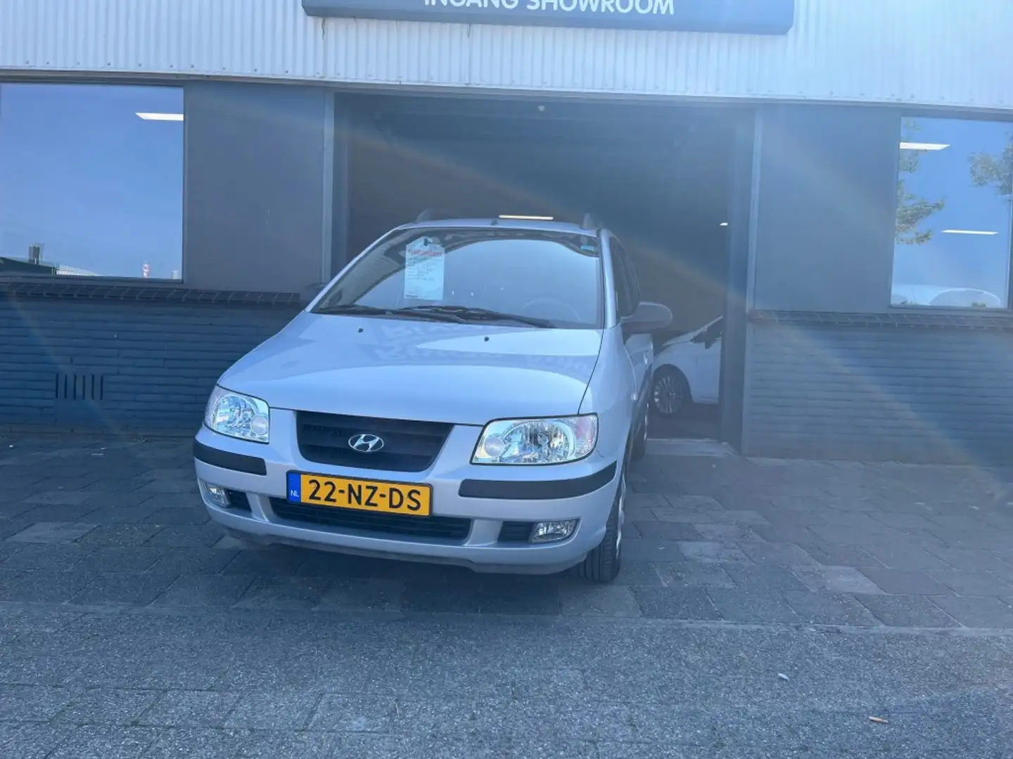 Hyundai Matrix 1.6I GL MOTION Grijs - 2