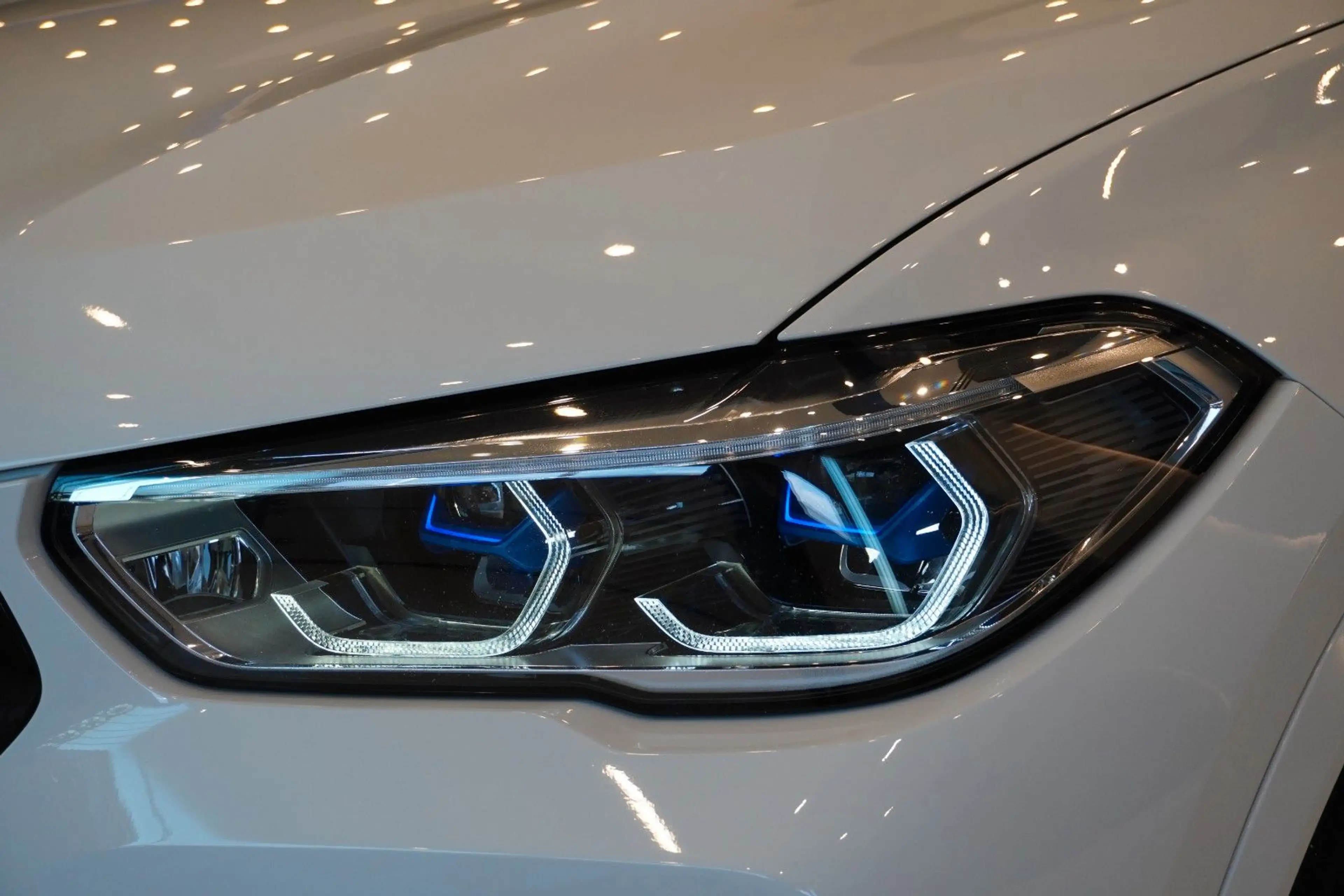 BMW X6 xDrive 30 d M Sport*H&K*LASER*PANO*22*M-SITZE — photo 8