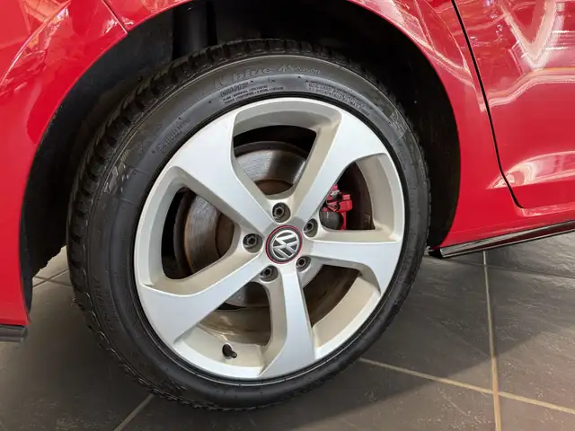 Volkswagen Golf view 8