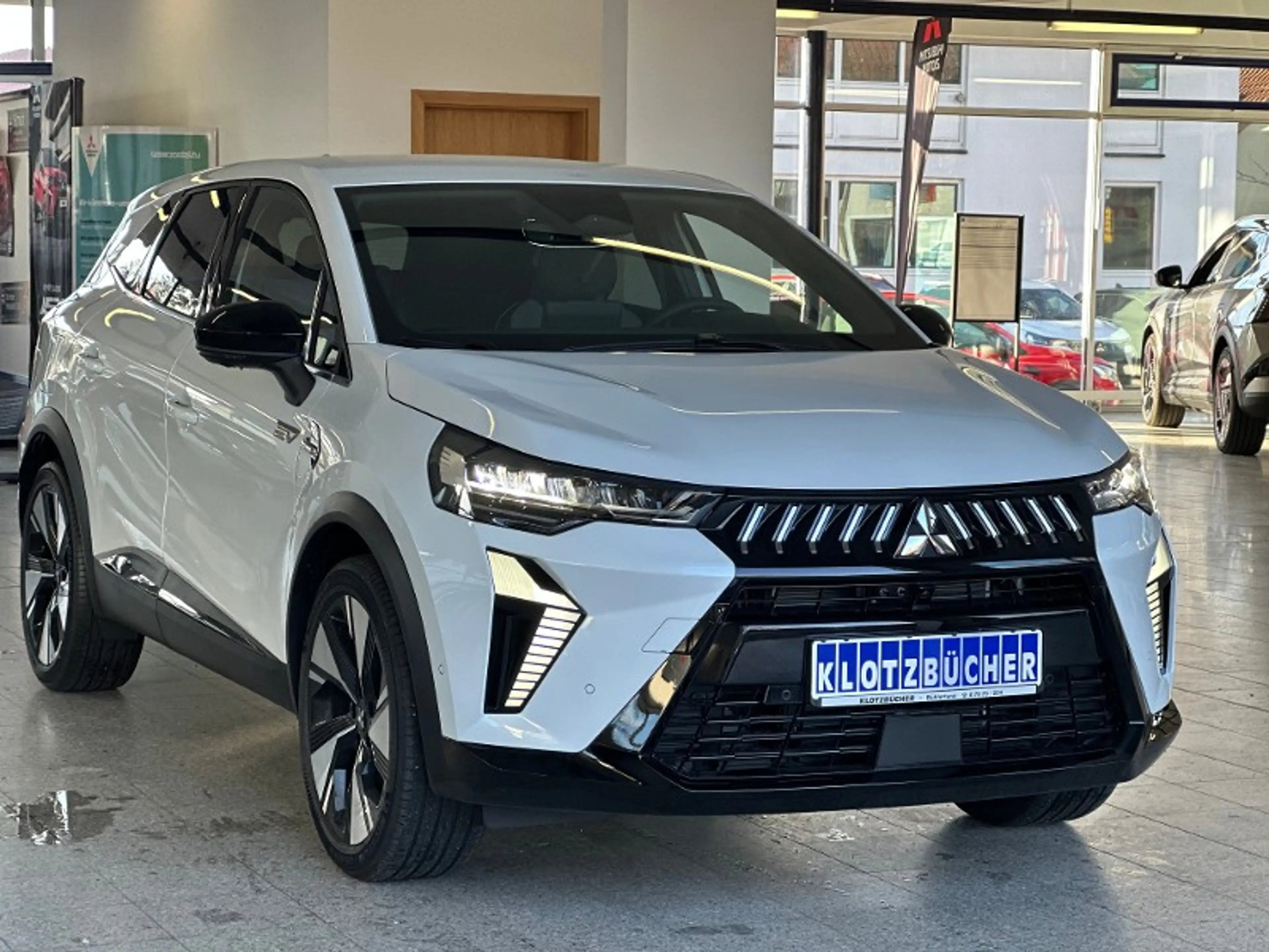 Mitsubishi Grandis Intro Edition 1.8 Hybrid — photo 2