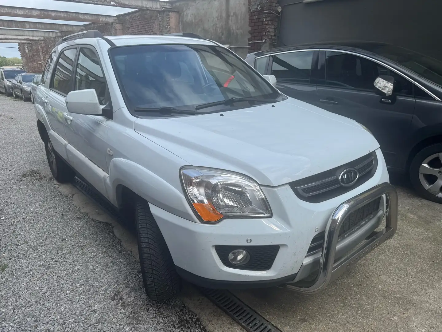 Kia Sportage 2.0 CRDi 2WD Hedgren moteur casser Wit - 2