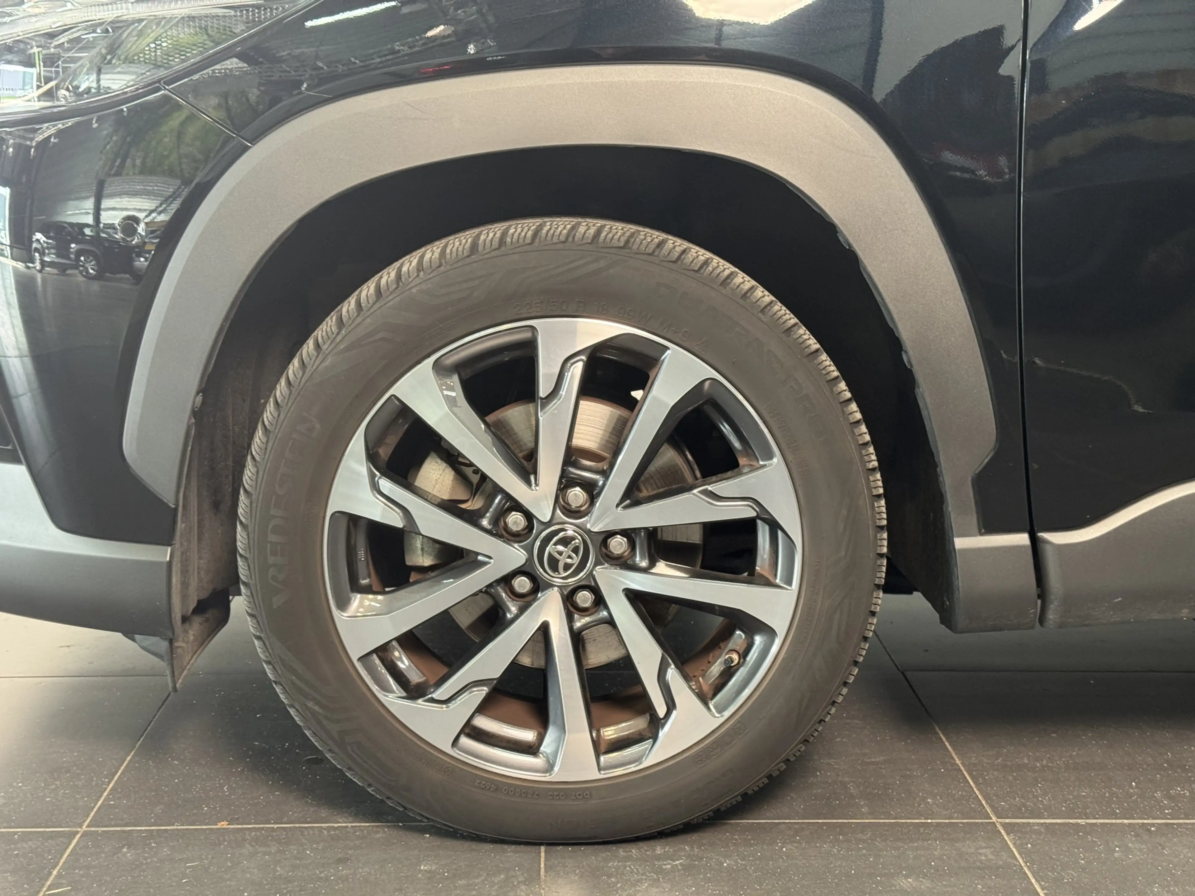 Toyota Corolla Cross 2.0 High Power Hybrid Launch Edition | Elektrische — photo 4