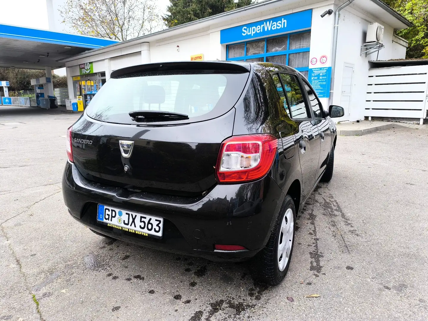 Dacia Sandero 1.2 16V 75 Essentiel - 2