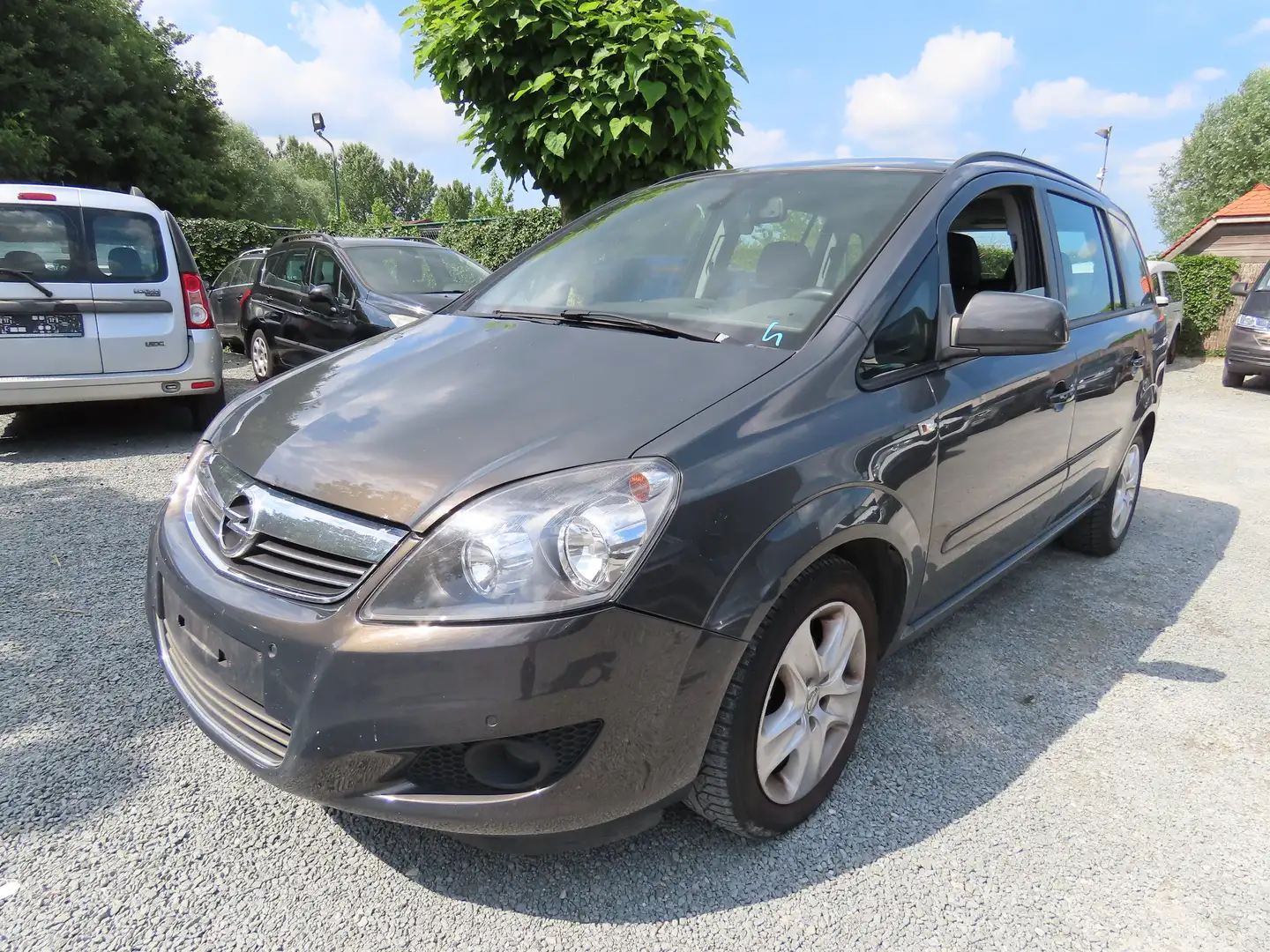 Opel Zafira 1.8i Enjoy Gris - 1