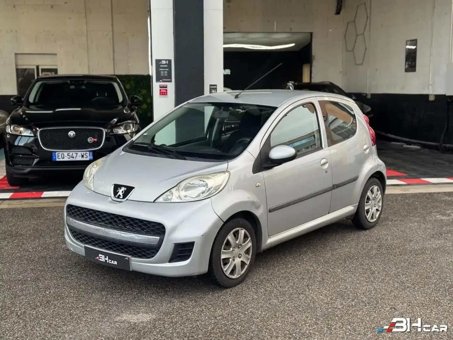 Peugeot 107 1.0 70 ACCESS / CLIMATISATION / 5 PORTES / GARANTIE 12 MOIS Gris - 1