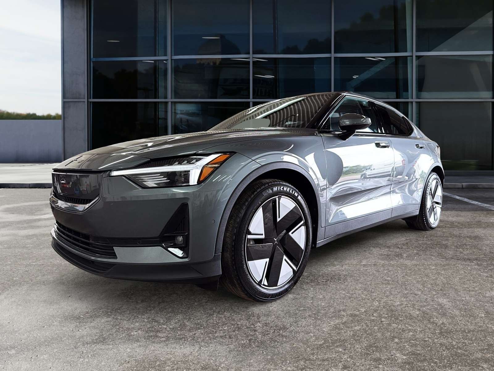 2025 Polestar 2 BASE