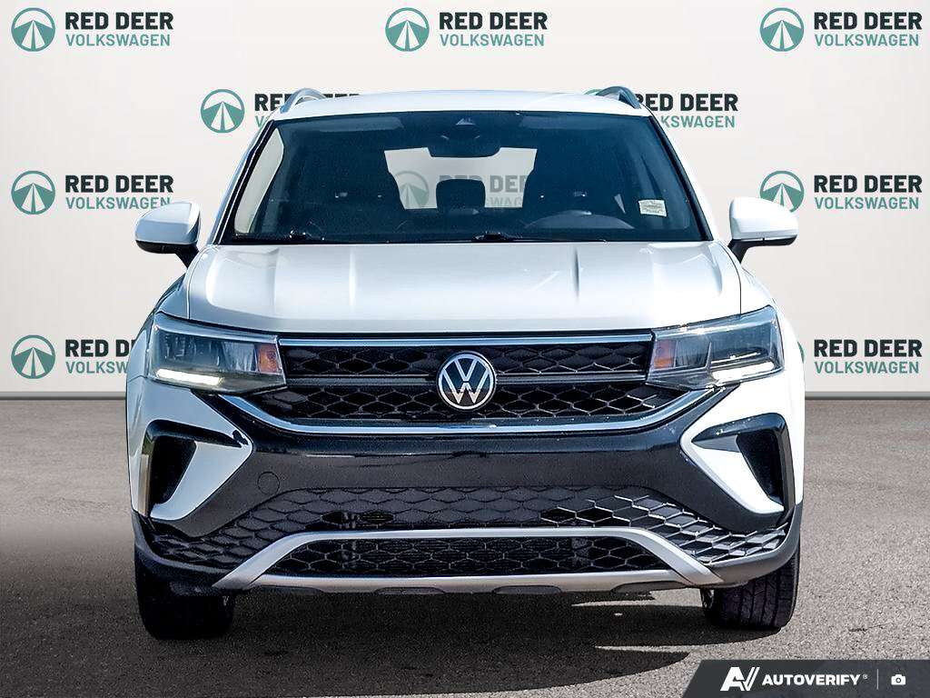 2024 Volkswagen Taos Comfortline | Clean Carfax | Heated Front Seats — снимка 1