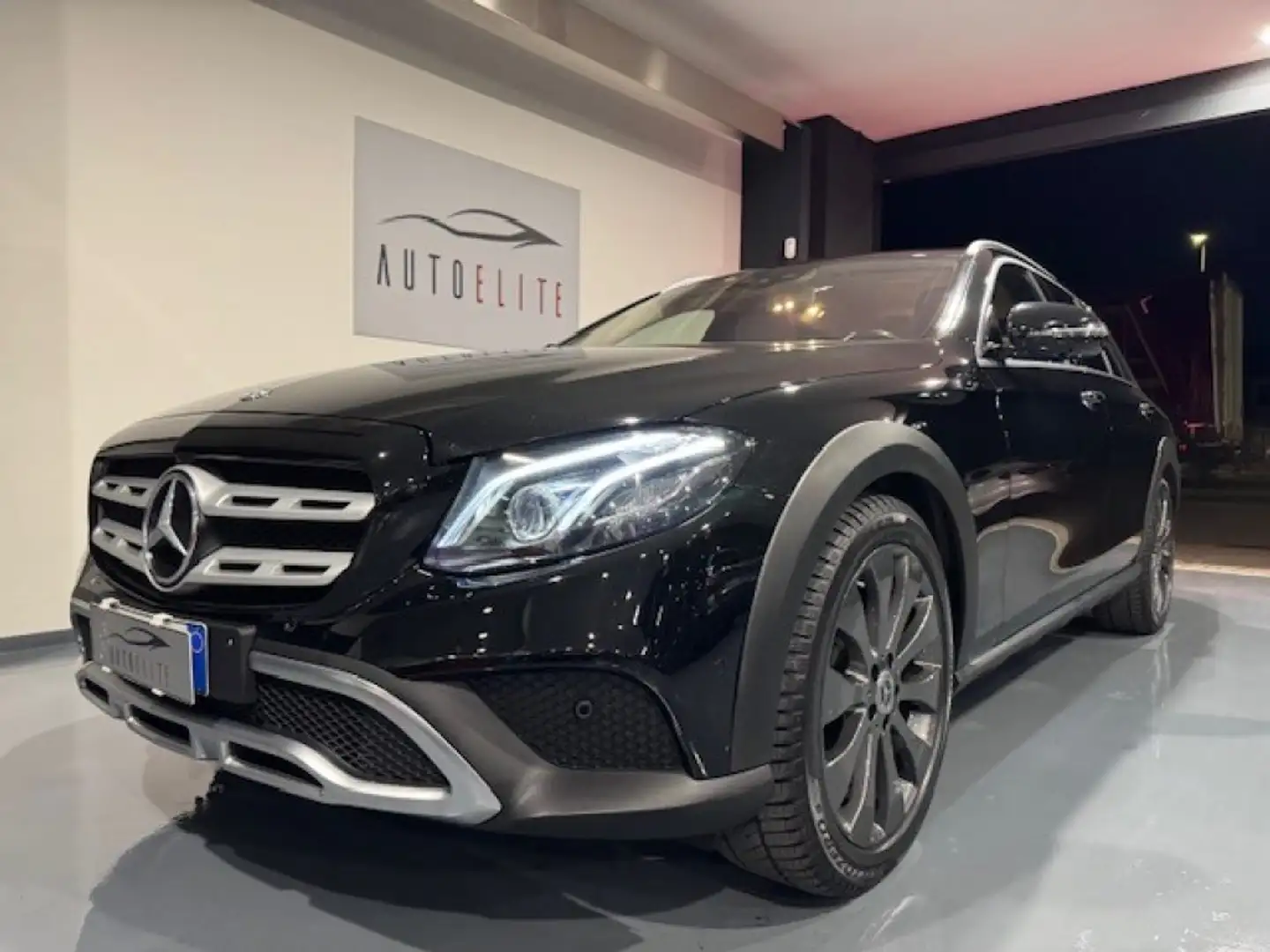 Mercedes-Benz E 220 d S.W. 4Matic 194CV Premium Plus All-Terrain Nero - 1