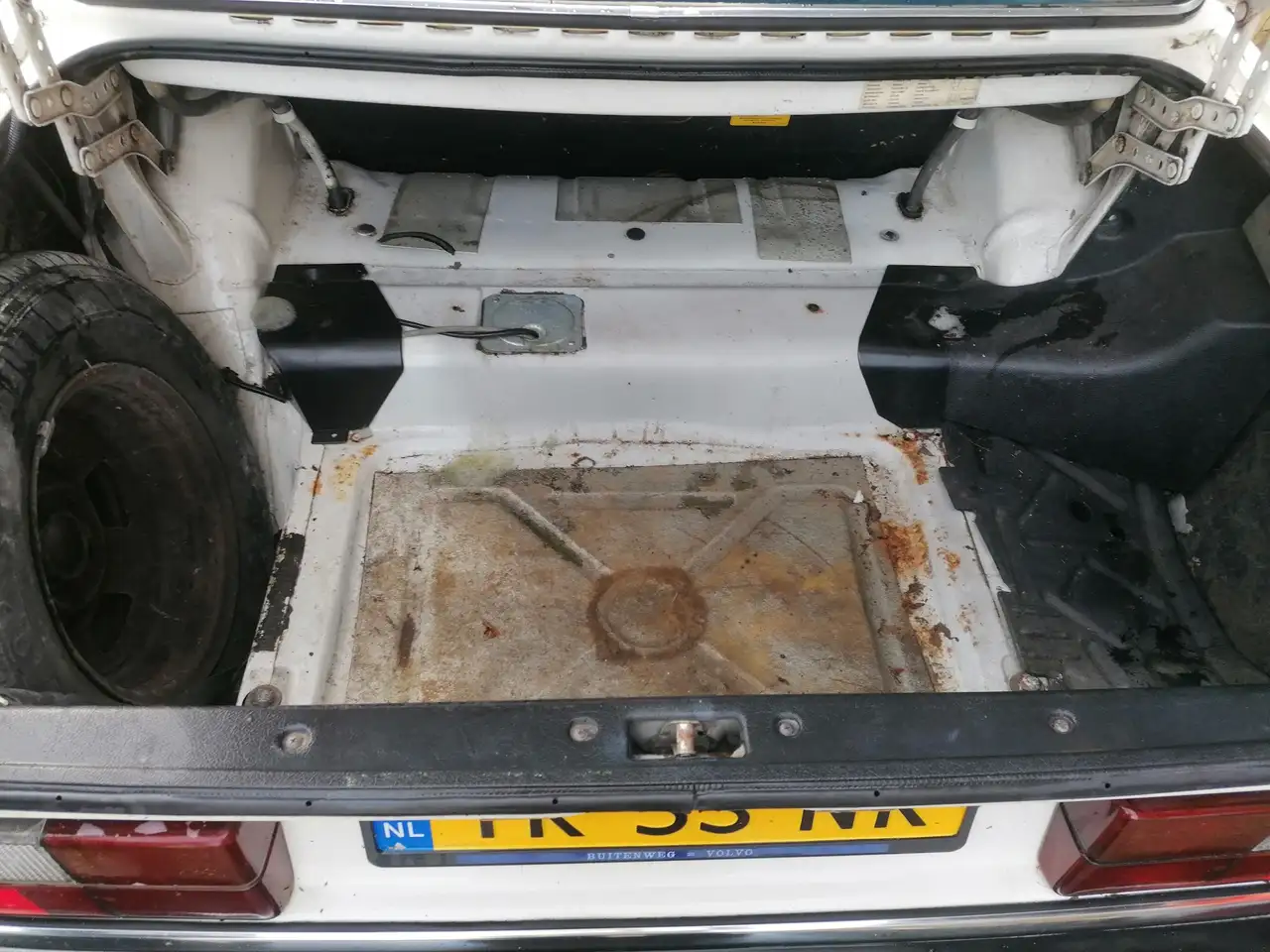 Volvo 240 2.3 GL, foto 4