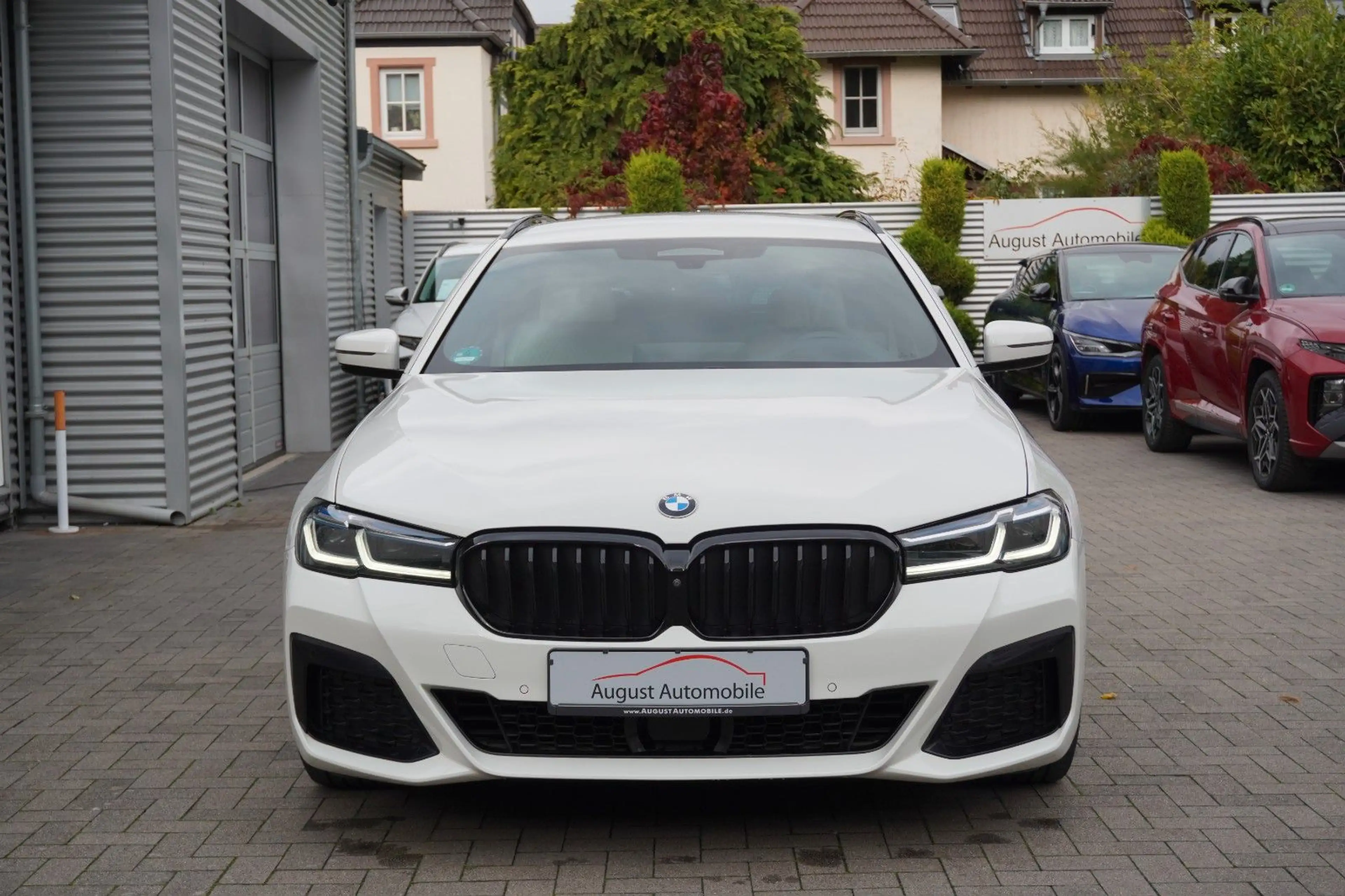 BMW 540 d xDrive Touring M Sport DrAsPr LCP 360 StHzg — photo 6